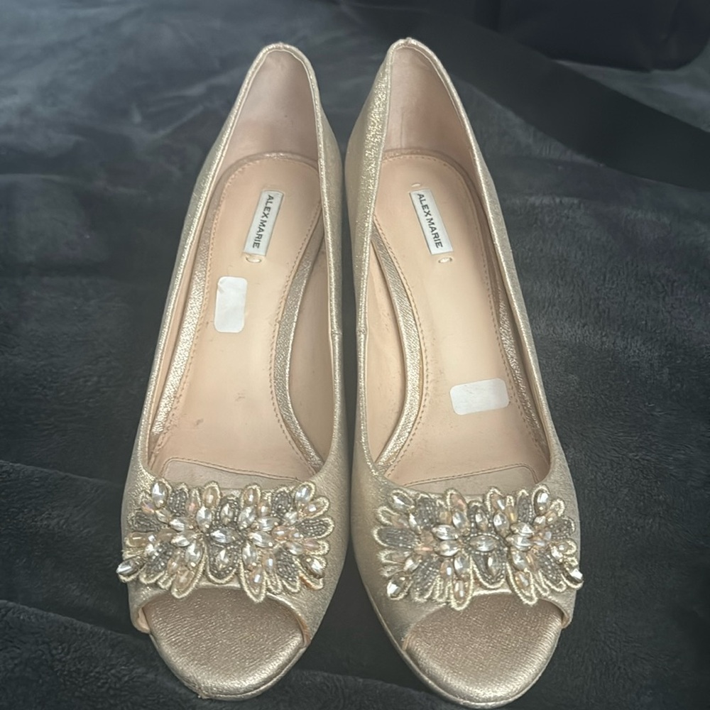 Beautiful gold shoes